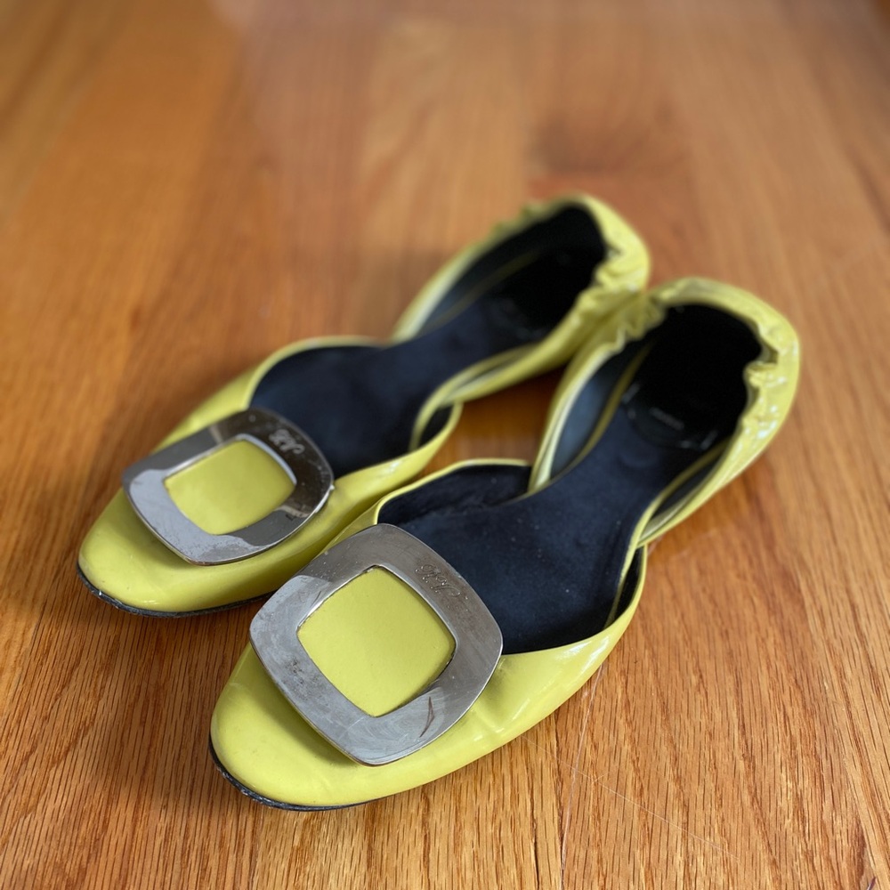 Highlight Yellow Roger Vivier Flats with Signature Metal Buckle (Worn/Vintage)
